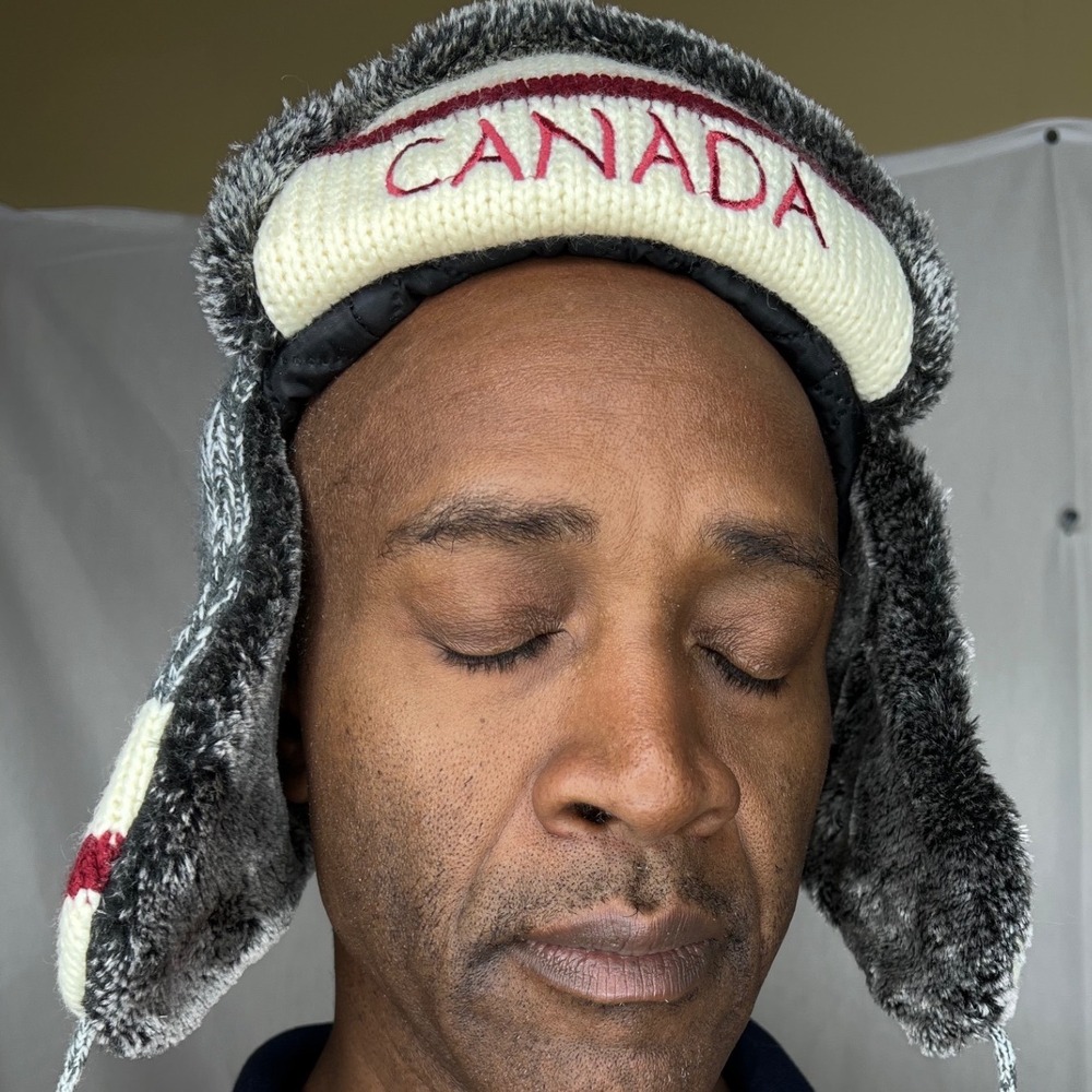 Mens Canada Knit Trapper‎ Hat Winter Earflap Warm Snow Cap Gray Red